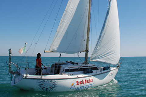 barca a vela avanti tutta